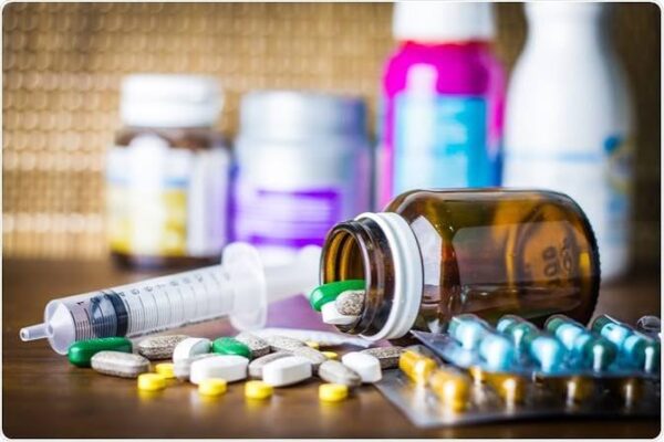 Police raid suspected drug store in Delta, arrest six, recover Tramadol, Rohypnol